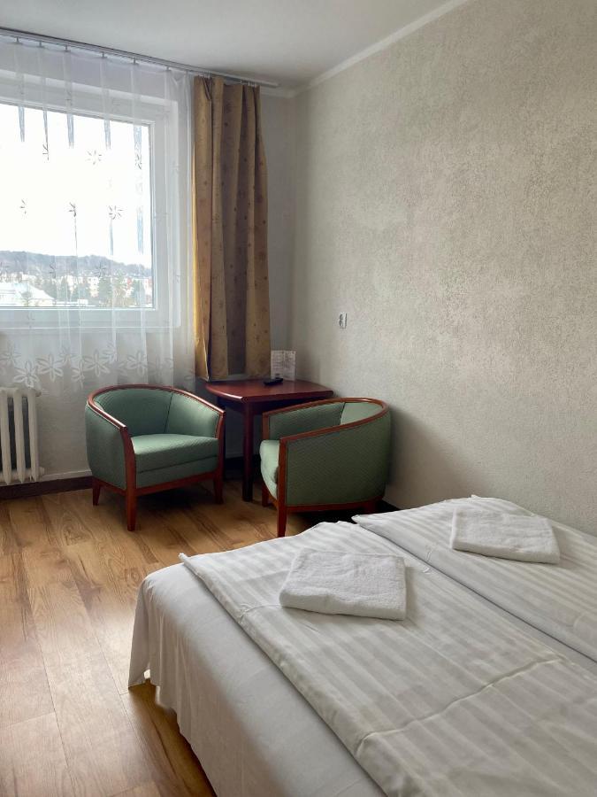 Dom Turysty Sanok Aparthotel Exterior photo
